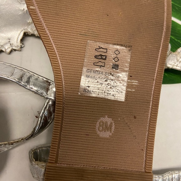 David’s Bridal Gemstone Blinged Bridal Wedding Sandals - Picture 7 of 8